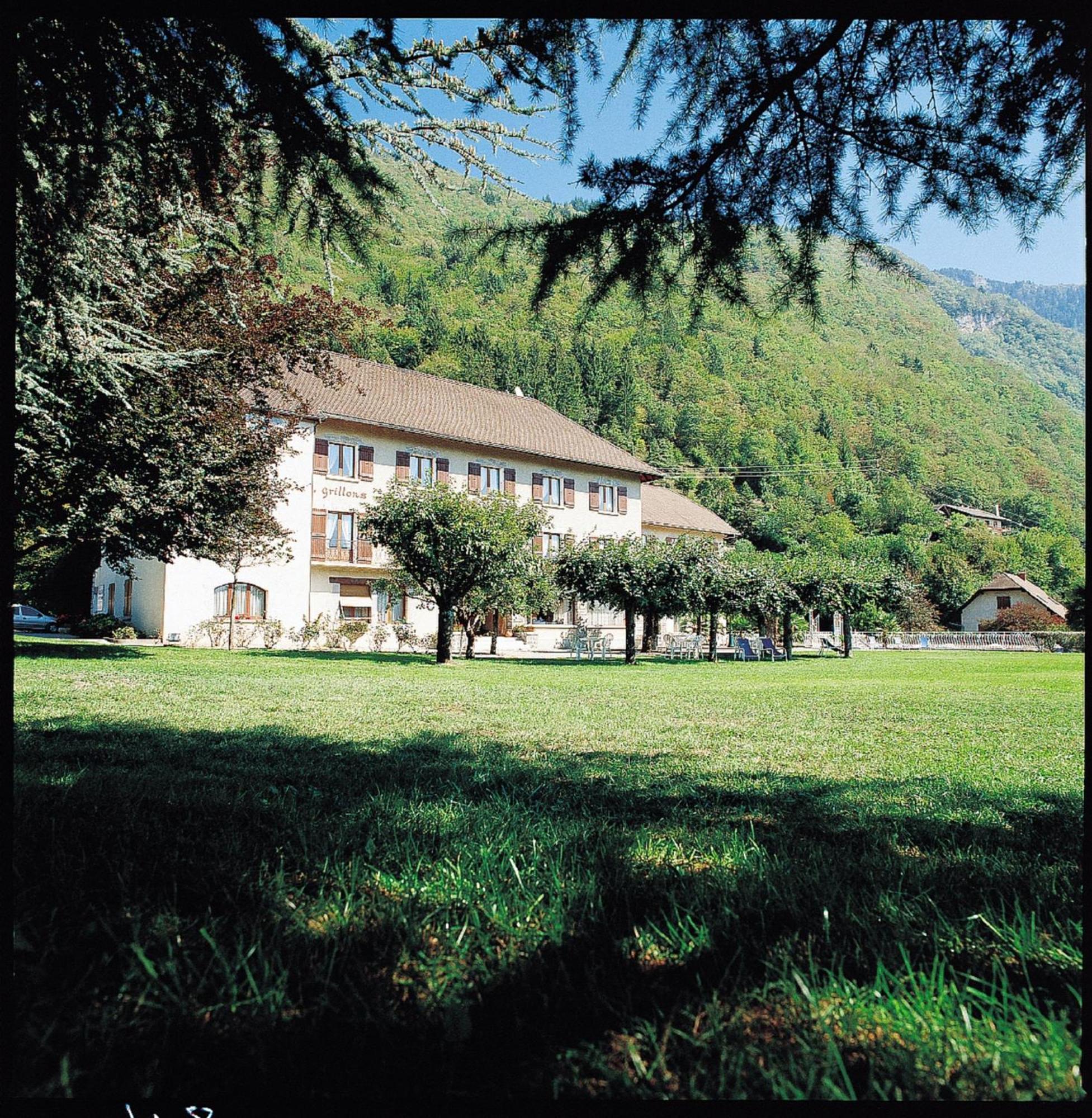 Hotel Les Grillons Talloires Exterior photo